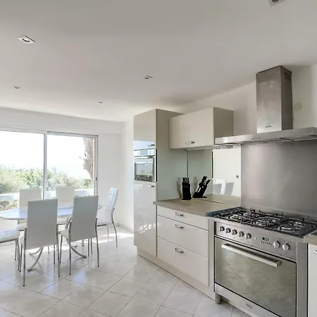Holiday Home With Beautiful Sea View Golfe Juan Esterno foto